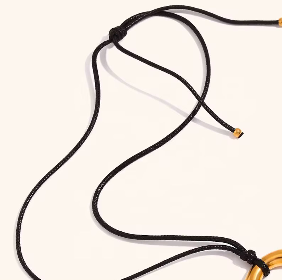 Oval Vintage Style Pendant Necklace