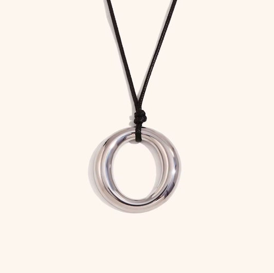 Oval Vintage Style Pendant Necklace